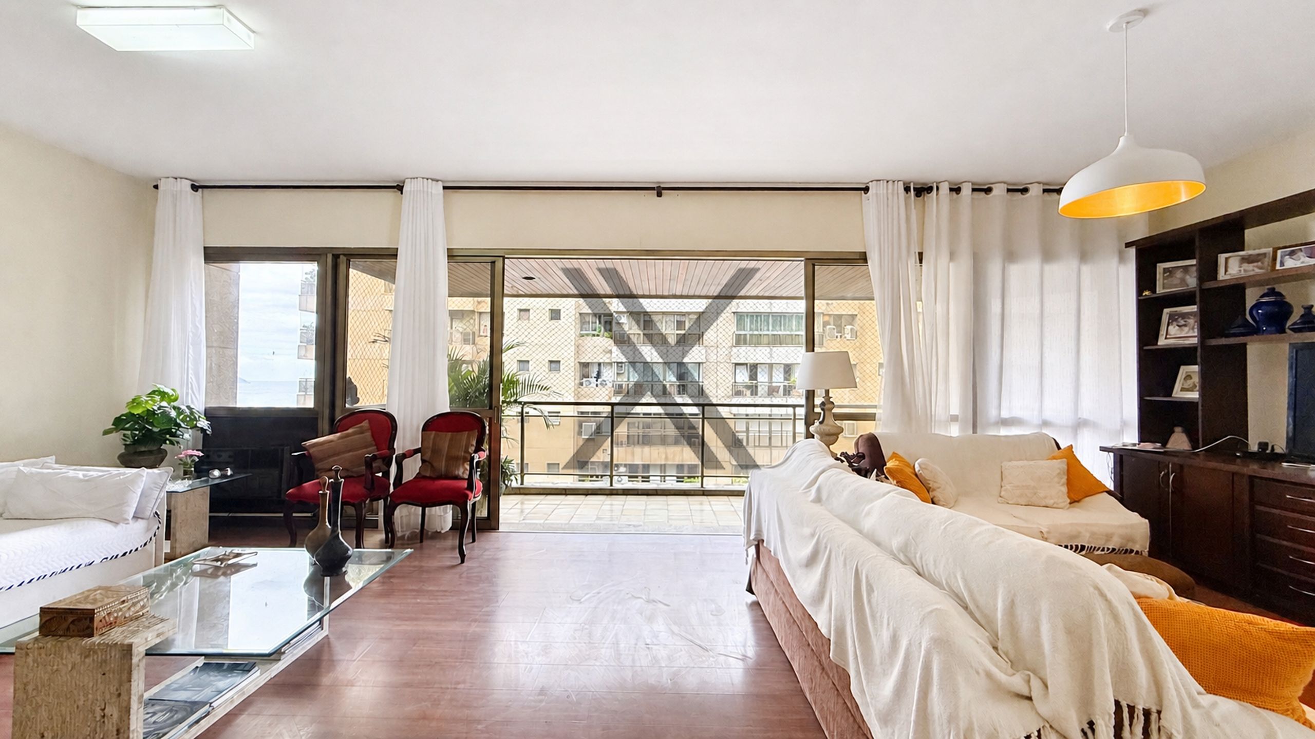 Apartamento em São Conrado com vista mar e 4 quartos